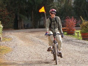 Cycling around Chilean wine country in the Maipo on a tour with Paseos en Bicicleta.